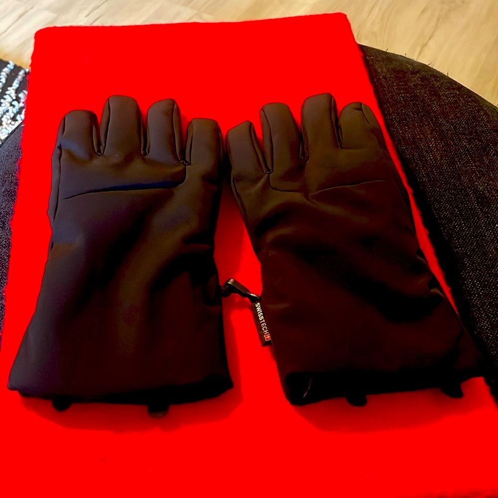 Swiss Tech Men’s Performance Gear Gloves-L/XL- Shell: 95% Polyester & 5% Spandex